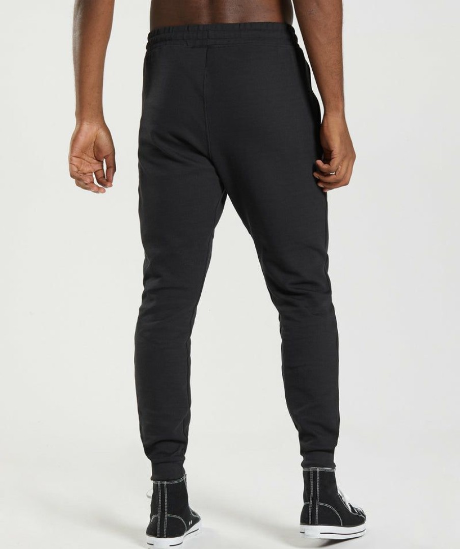 * Featured React Joggers Joggers & Sweatpants